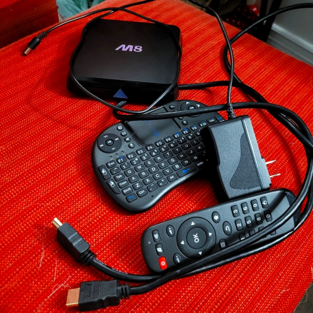 M8 Android Box Set